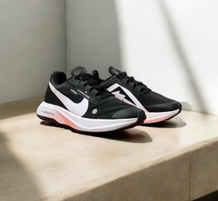 Nik E Zoom Trail Black White Running Shoes