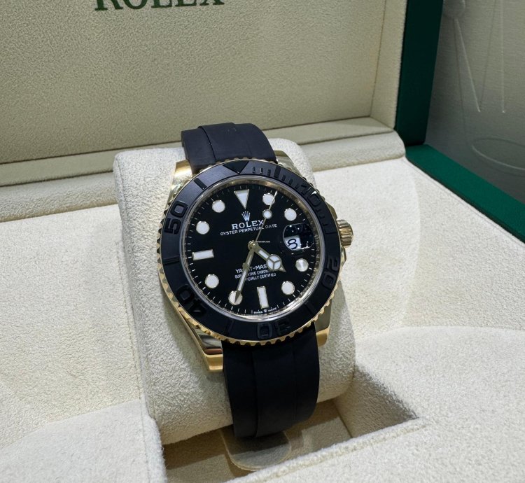 Rolex Yacht-master 42 226658 2022 42mm 18kt Yellow Gold Oysterflex Box Papers Unworn