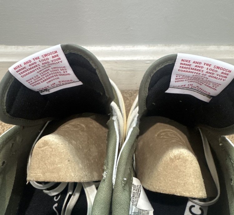 Travis Scott Air Jordan 1 Low Medium Olive
