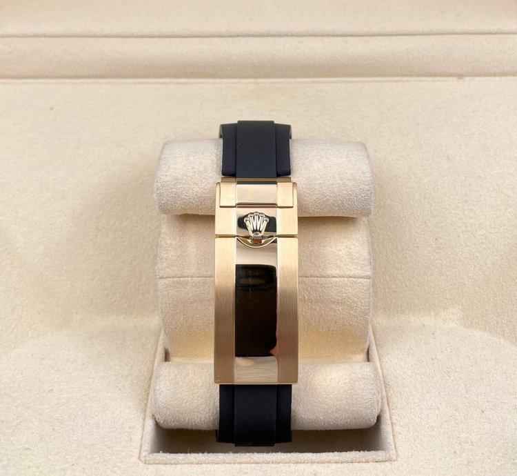 Rolex Yacht-master 42 226658 42mm Yellow Gold Oysterflex Unworn 2024