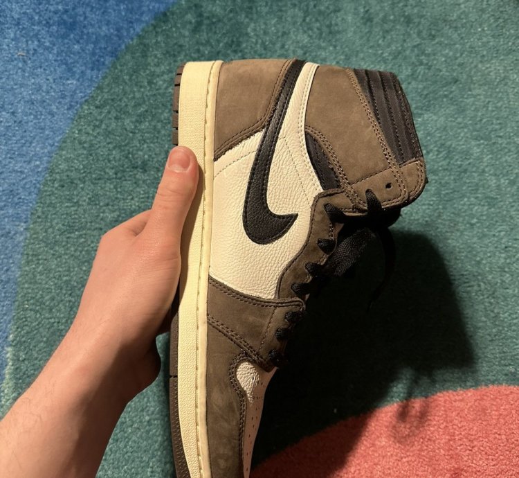 Travis Scott Air Jordan 1 Retro High Og Mocha