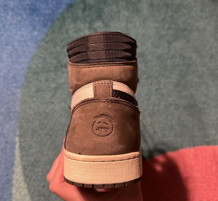 Travis Scott Air Jordan 1 Retro High Og Mocha
