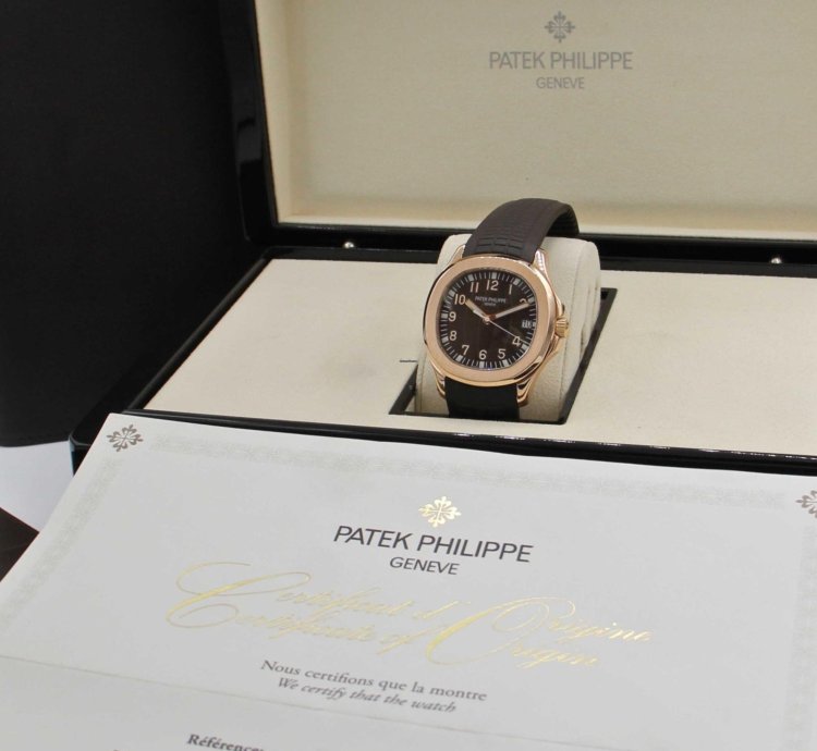 Patek Philippe Aquanaut Ref 5167r-001 Rose Gold Box Paper Full Set 30-month Warranty Year 2018