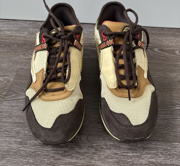 Travis Scott Air Max 1 Brown