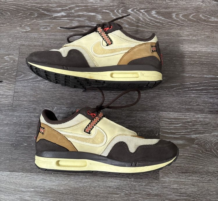 Travis Scott Air Max 1 Brown