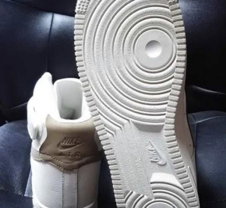 Nike Air Force 1 High Beige Brown Snearkers