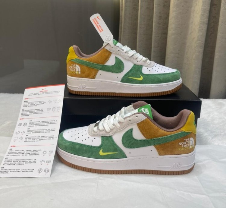 Nike Air Force 1 Low North Face Sneakers