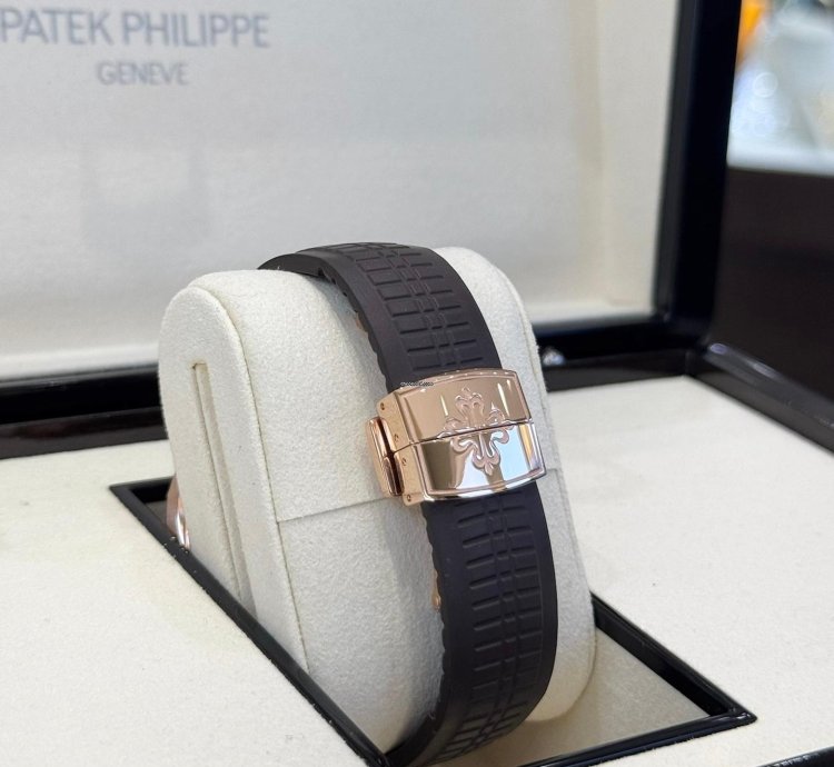 Patek Philippe Aquanaut Rose Gold Brown Dial 2022