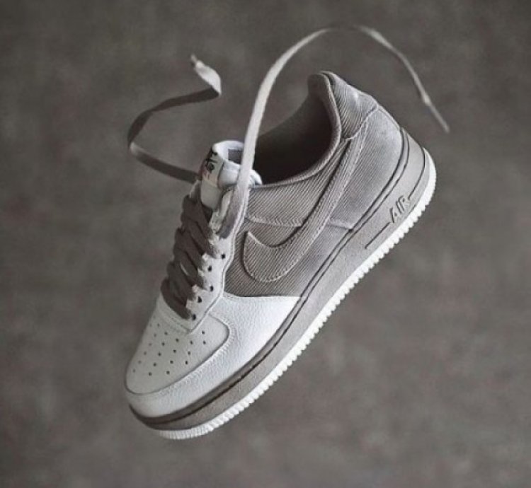 Nike Air Force 1 Low Prm Velvet Crown Sneakers