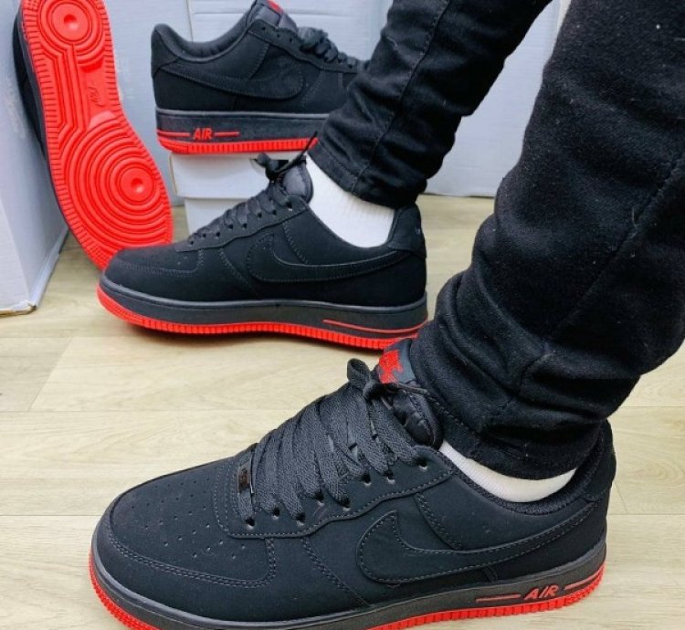 Nike Air Force 1 Low University Black Red Sneakers