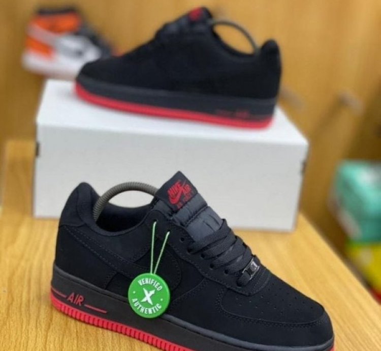 Nike Air Force 1 Low University Black Red Sneakers