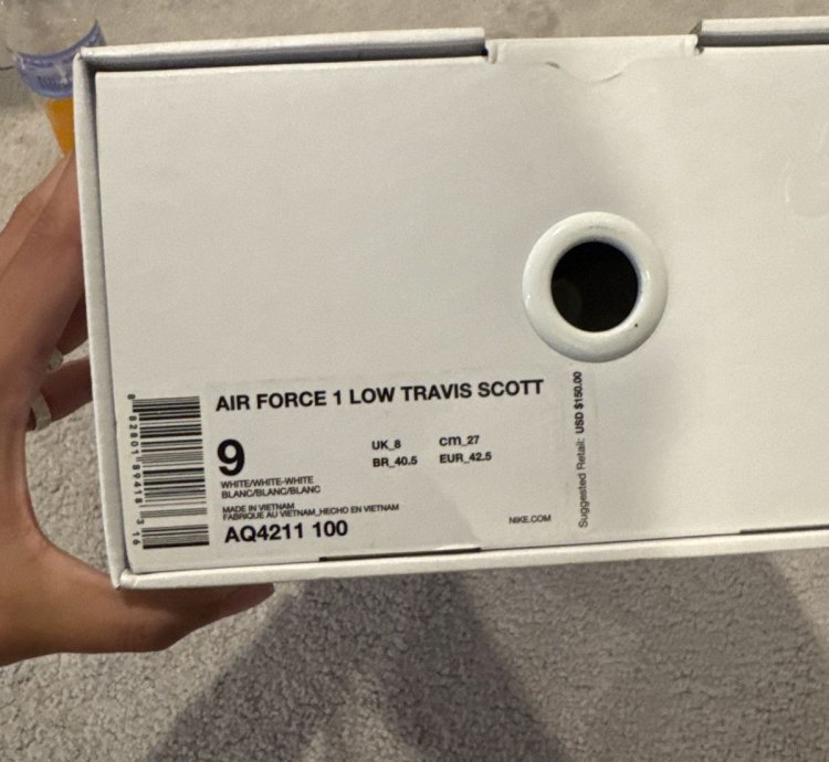 Travis Scott Airforce 1 white
