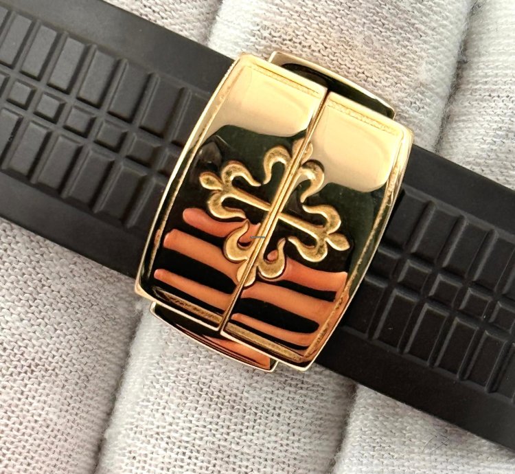 Patek Philippe Aquanaut Rose Gold Rubber Strap 5167r Box Papers 2020