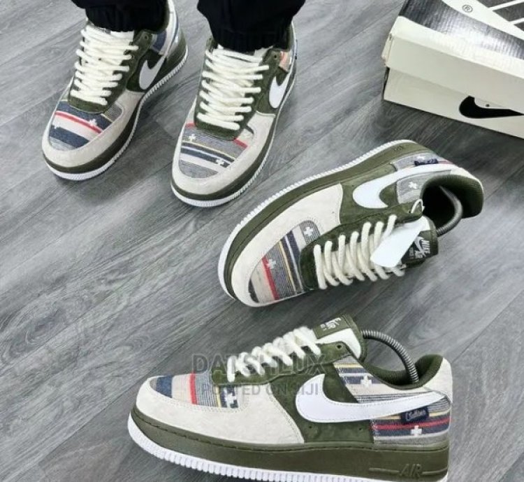Nike Air Force 1 Out Side Green White Sneakers