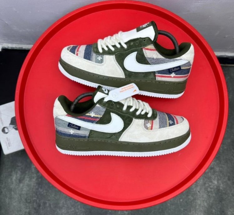 Nike Air Force 1 Out Side Green White Sneakers