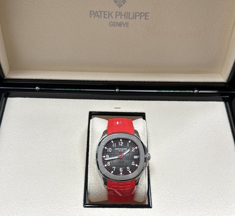 Patek Philippe Aquanaut Singapore Limited Edition Aquanaut