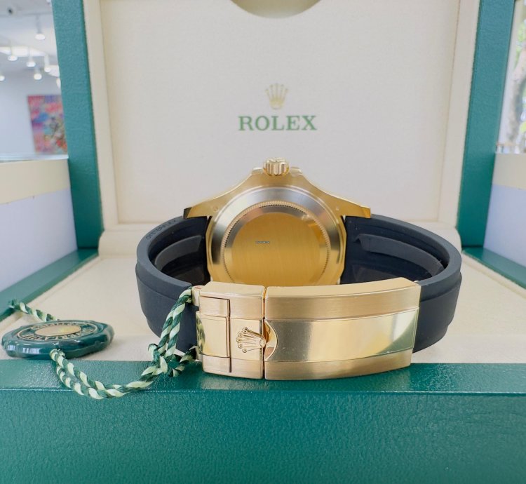 Rolex Yacht-master 42 42mm 226658 18k Yellow Gold Oysterflex Box And Papers Unworn