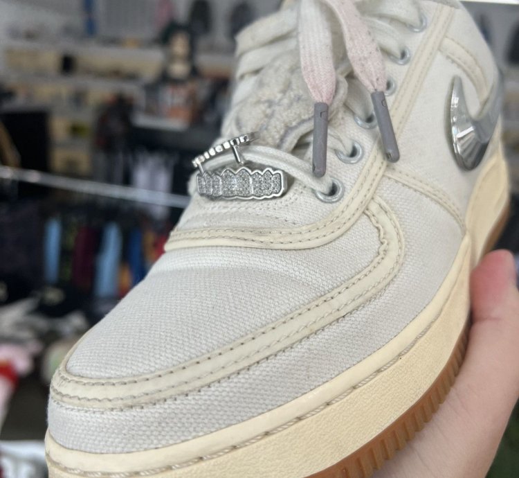 Nike Travis Scott Air Force 1 Sail