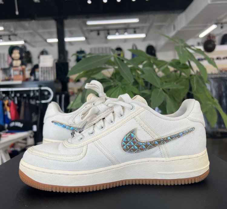 Nike Travis Scott Air Force 1 Sail