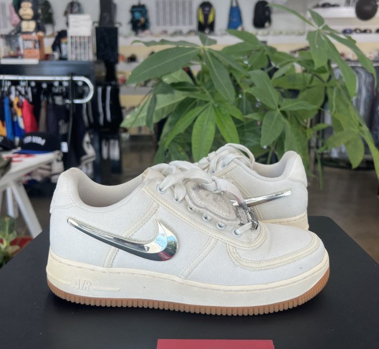 Nike Travis Scott Air Force 1 Sail