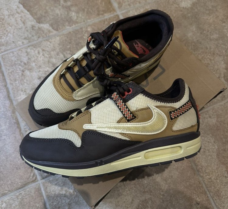 Travis Scott Nike Air Max 1 Baroque Brown