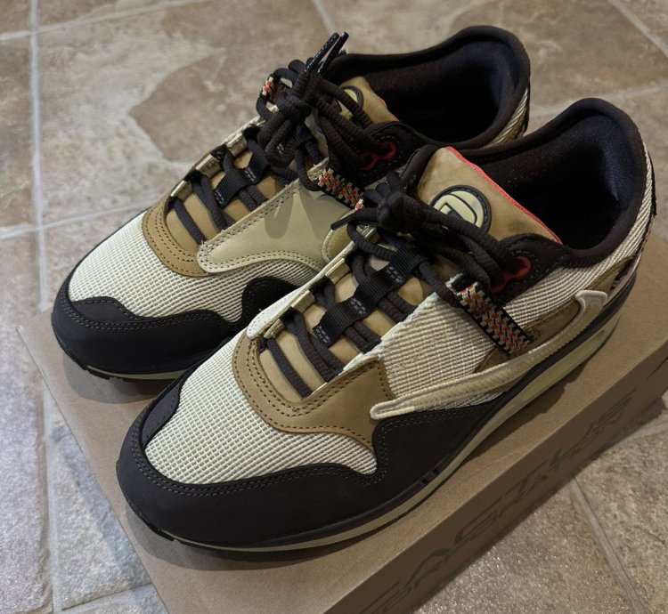 Travis Scott Nike Air Max 1 Baroque Brown