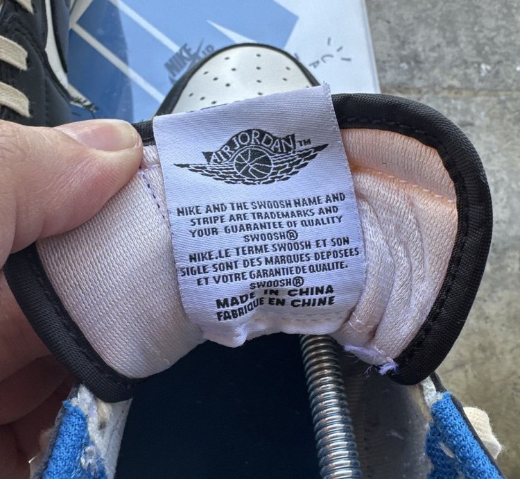 Nike Travis Scott Fragment Jordan 1 Low