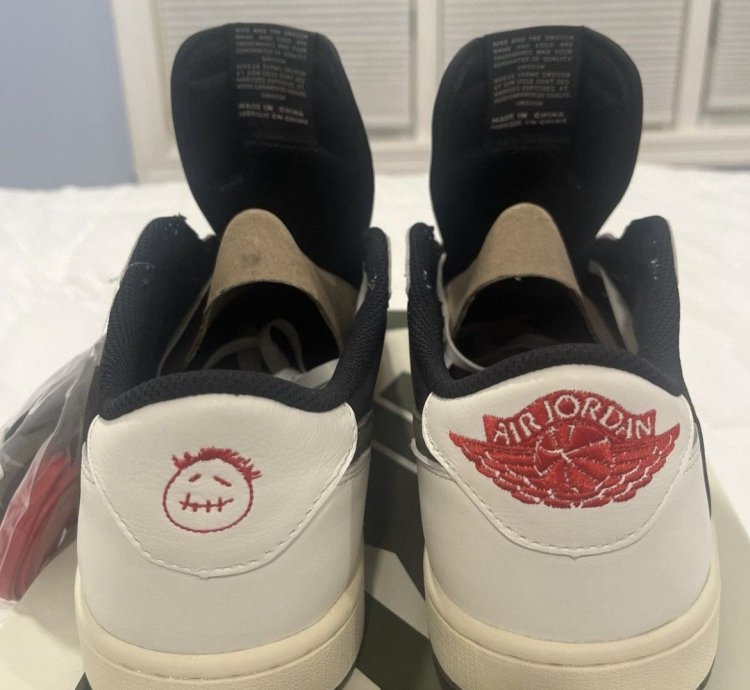 Nike Travis Scott Jordan 1 Low Olive