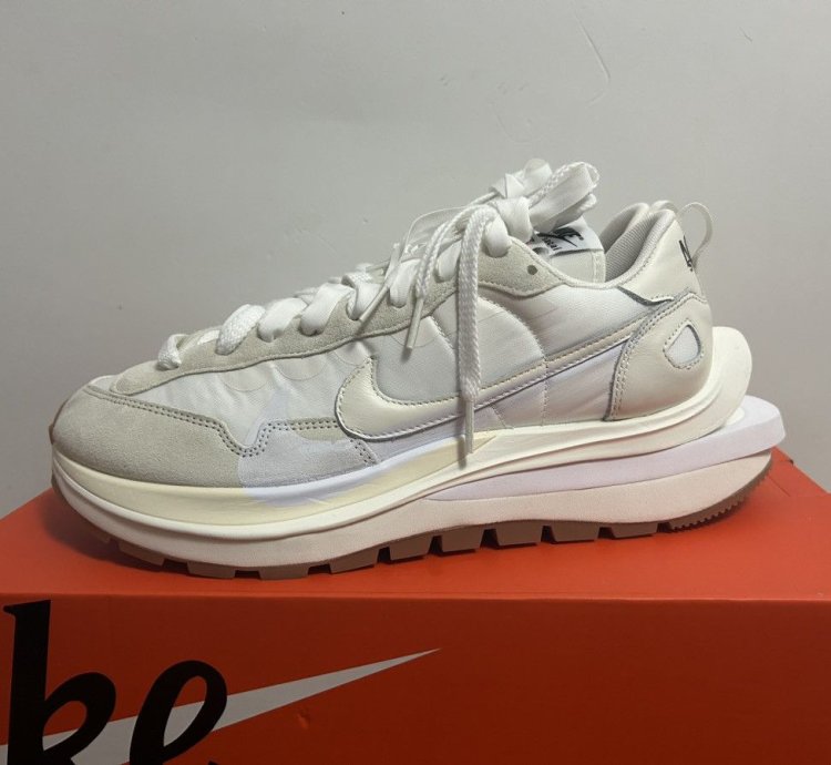 Nike Vaporwaffle Sacai Sail Gum
