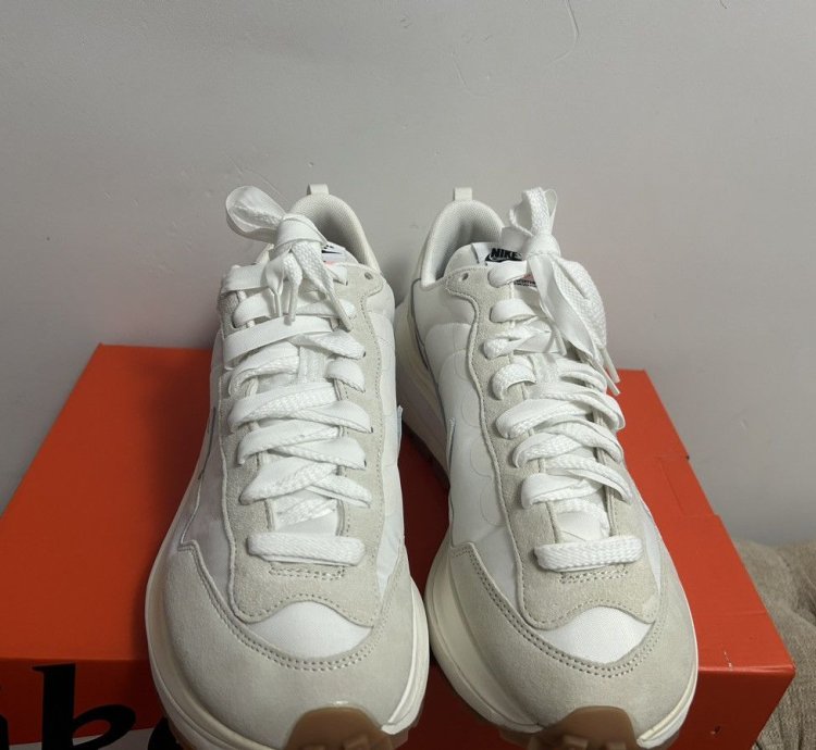 Nike Vaporwaffle Sacai Sail Gum