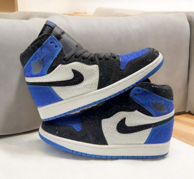 Nike Air Jordan 1 High Royal Blue Diamond Basketball Sneakers