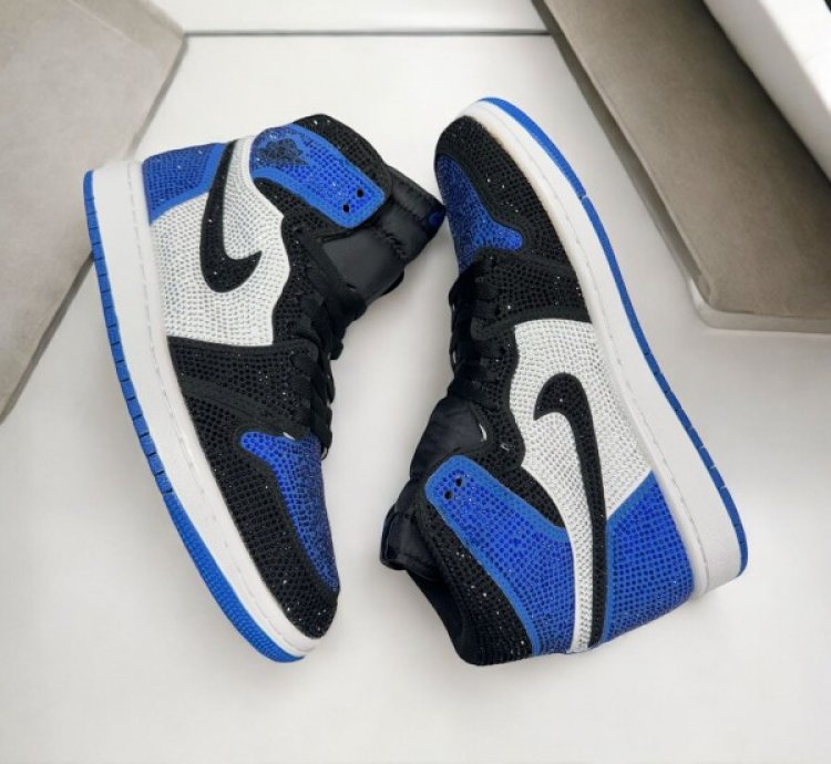 Nike Air Jordan 1 High Royal Blue Diamond Basketball Sneakers