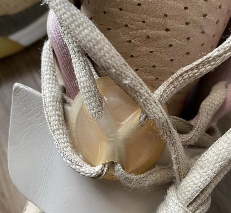 Nike Yeezy 1 Net Tan 2009 Size 10