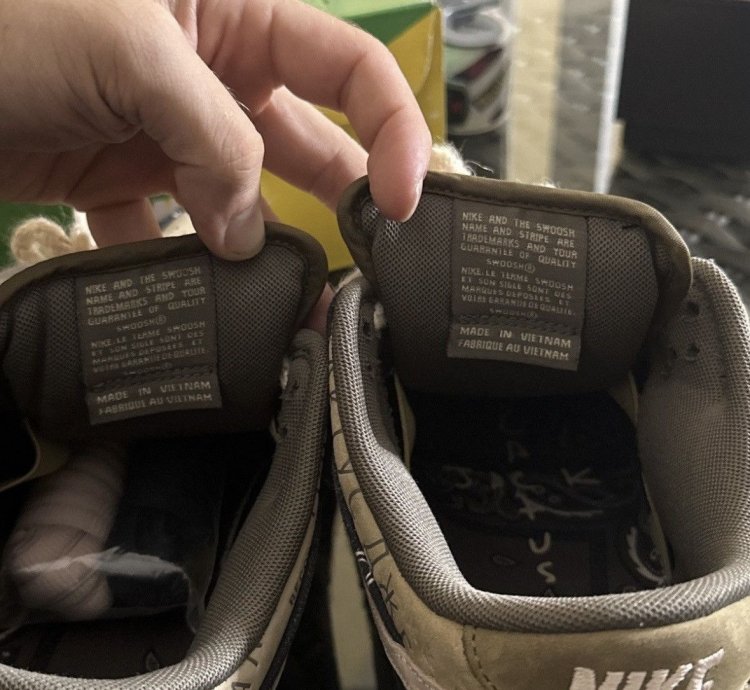 Travis Scott Nike Sb Dunk