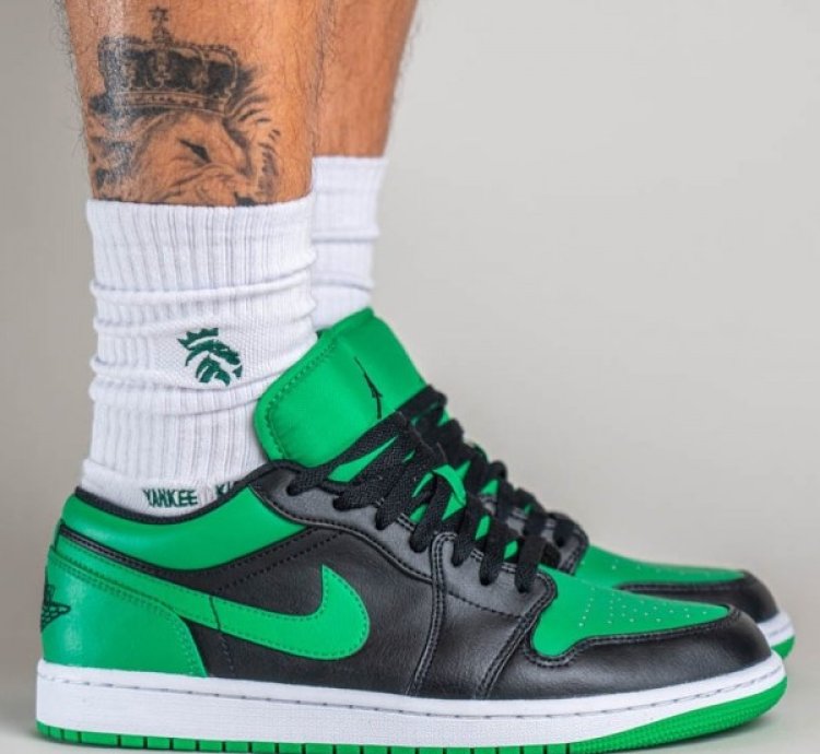 Nike Air Jordan 1 Low Black Lucky Green Basketball Sneakers