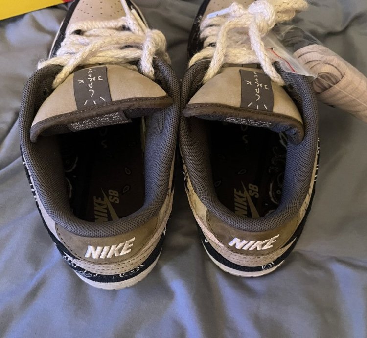 Travis Scott Nike Sb Dunk Low Brand New
