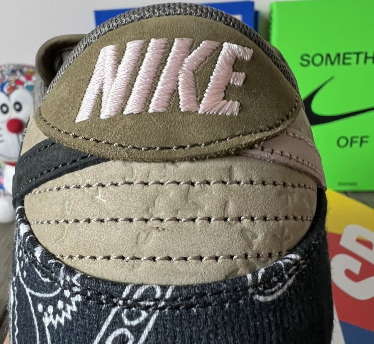 Travis Scott Nike Sb Dunk Low Cactus Jack