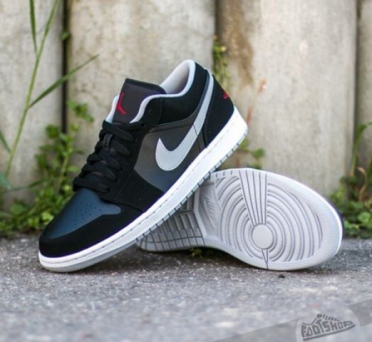 Nike Air Jordan 1 Low Black Wolf Grey Basketball Sneakers
