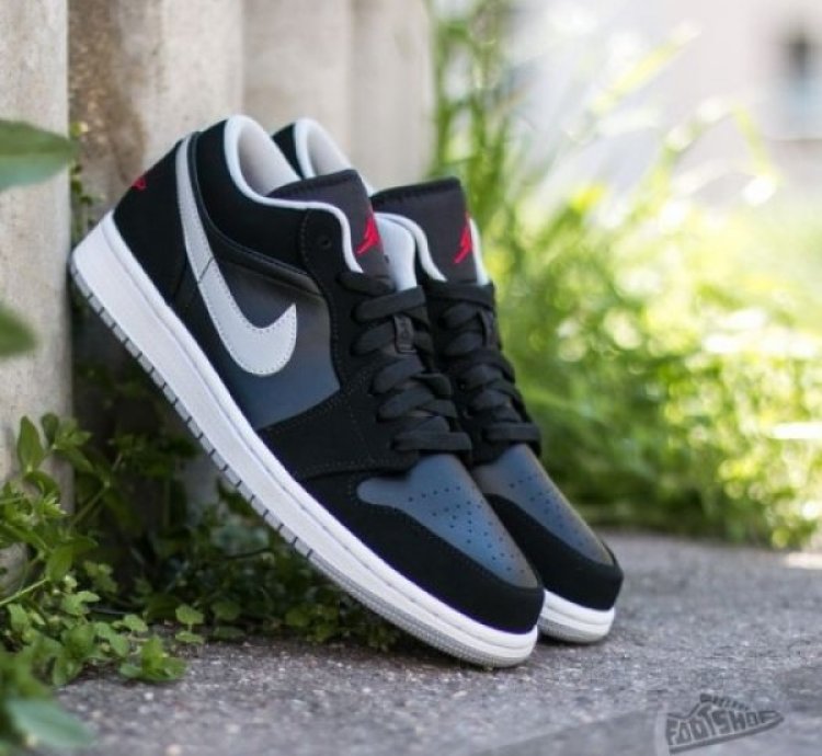 Nike Air Jordan 1 Low Black Wolf Grey Basketball Sneakers