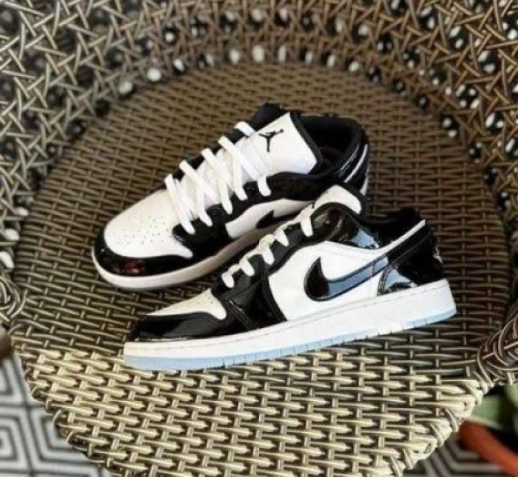 Nike Air Jordan 1 Low Concord Sneakers Semi Ua