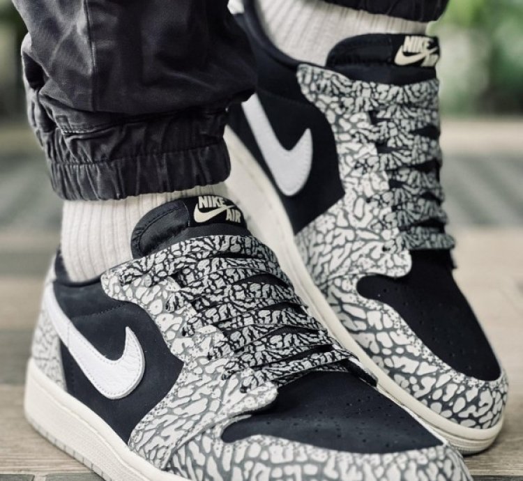 Nike Air Jordan 1 Low Elephant Print Basketball Sneakers