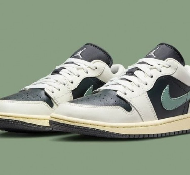 Nike Air Jordan 1 Low Jade Smoke Basketball Sneakers