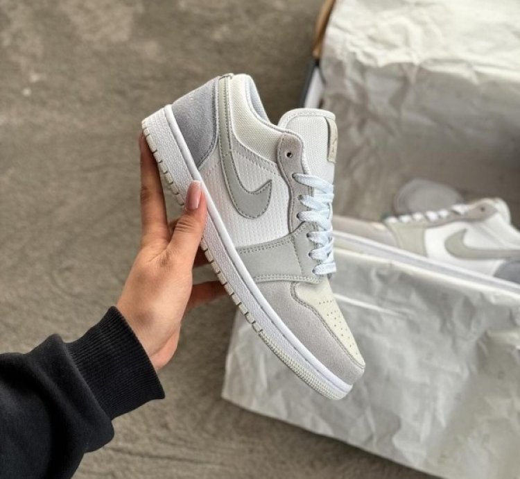 Nike Air Jordan 1 Low Paris Basketball Sneakers