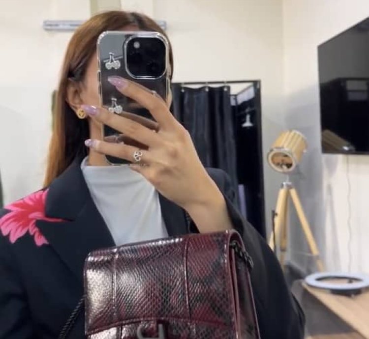 Balenciaga Red Black Python Embossed Leather Hourglass Wallet On Chain