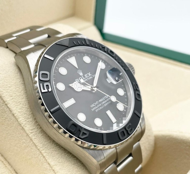 Rolex Yacht-master 42 Black 226627 01 2025
