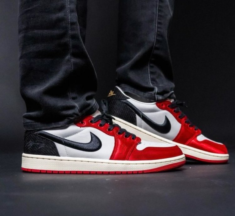 Nike Air Jordan 1 Low Trophy Room Basketball Sneakers Semi Ua