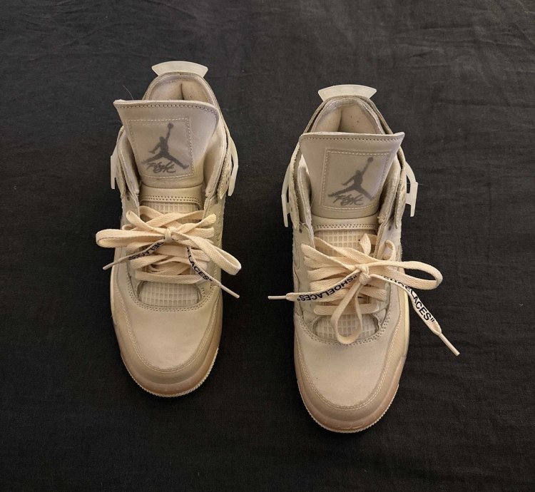 Off White Jordan 4