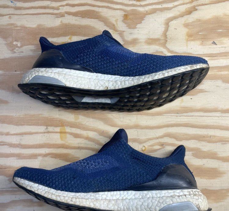 Ultraboost 2 0 Collegiate Navy uncaged
