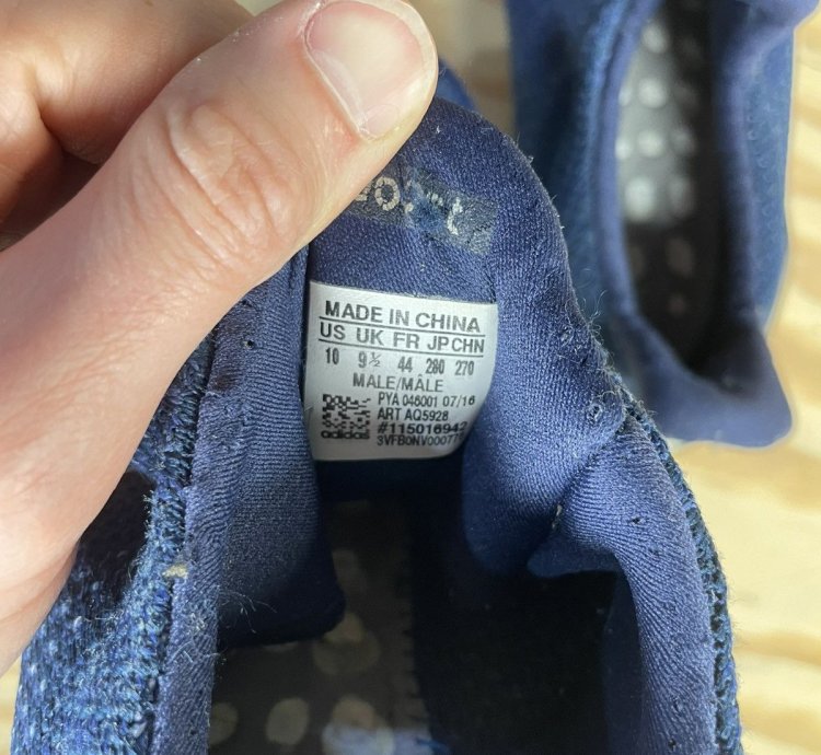 Ultraboost 2 0 Collegiate Navy uncaged