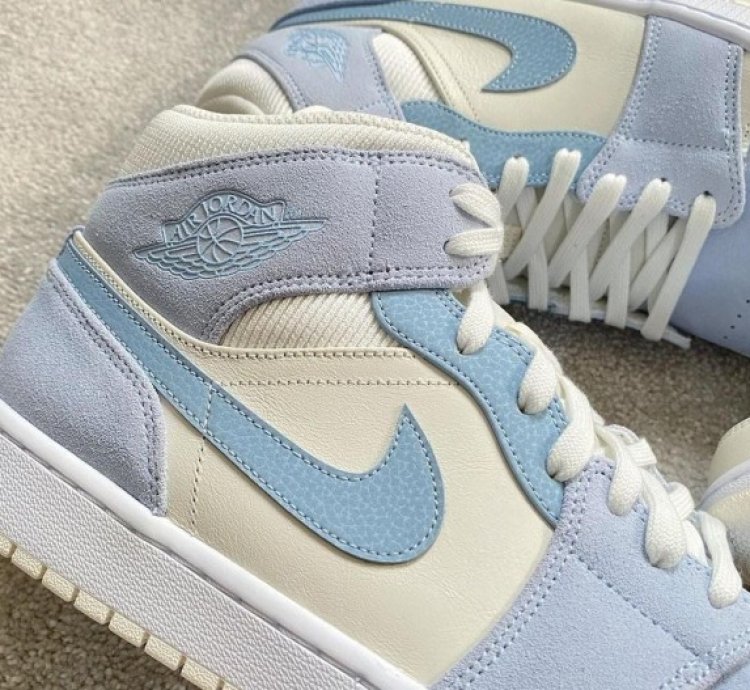 Nike Air Jordan 1 Mid Celestine Blue